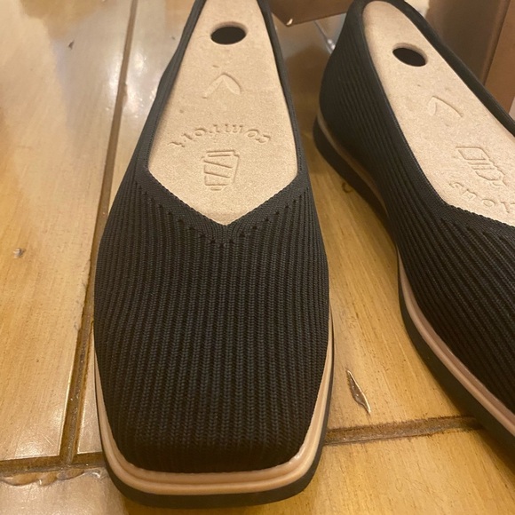 Vivaia Women’s Mabel Black Flat Slip On Square Toe New Size 41.5 - Picture 2 of 10